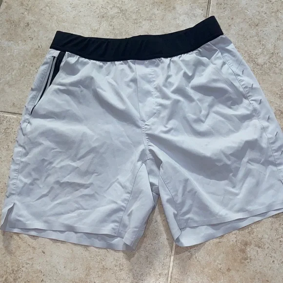 Men's Ten Thousand Foundation Short size M - Picture 2 of 6